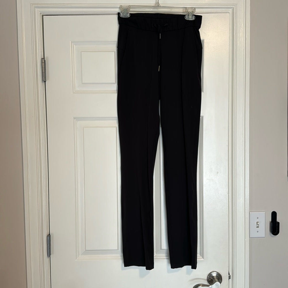 Lululemon On the Fly Mid Rise Pant